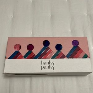 Hanky Panky low rise 5 pack thongs signature lace